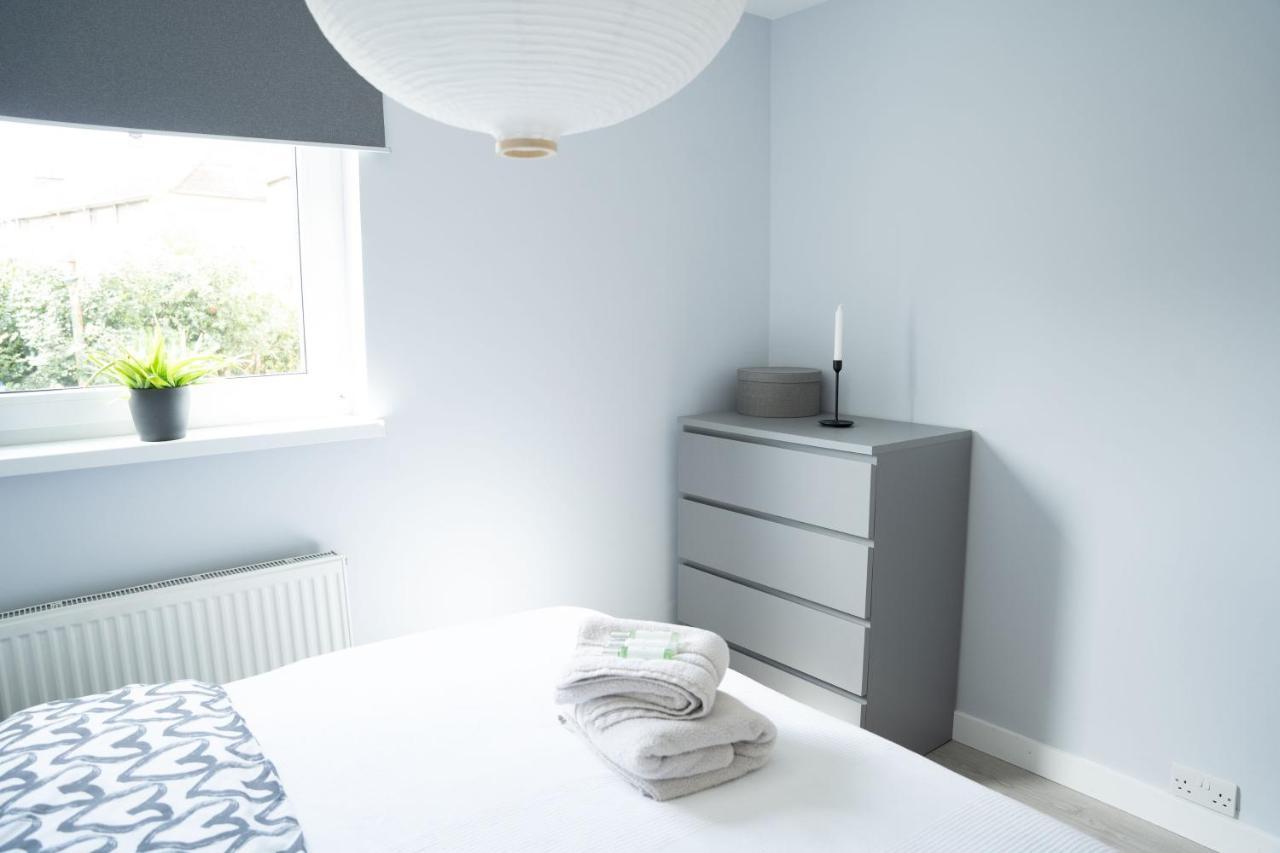 Luxurious Two Bedroom Apartment With Private Parking Perth Bagian luar foto
