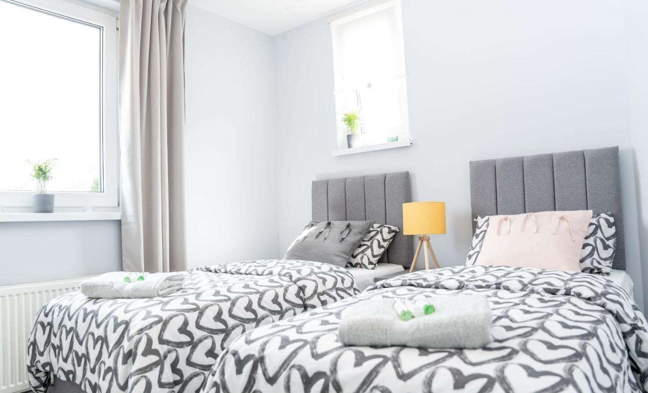 Luxurious Two Bedroom Apartment With Private Parking Perth Bagian luar foto